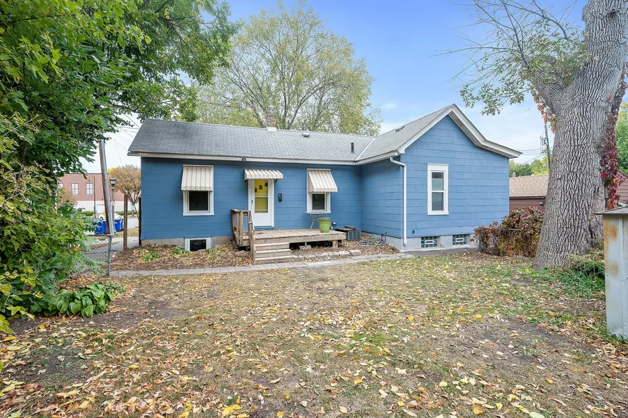 584 Mackubin ST, Saint Paul, MN 55103