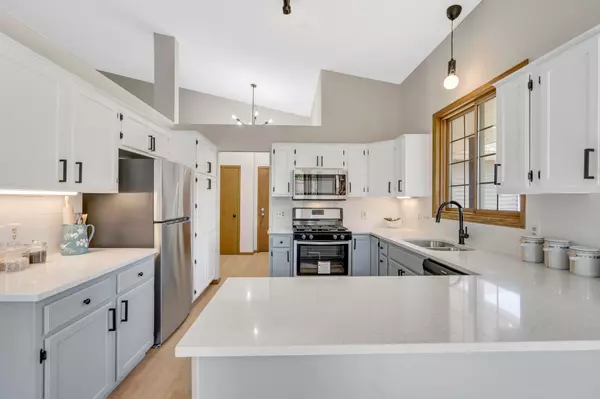 Lakeville, MN 55044,16371 Harmony PATH