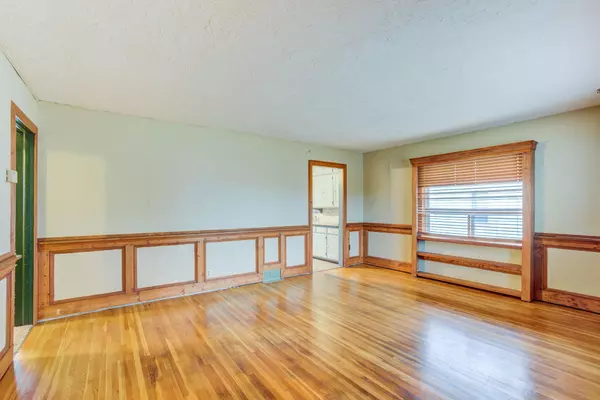 Osseo, MN 55369,224 1st AVE NE