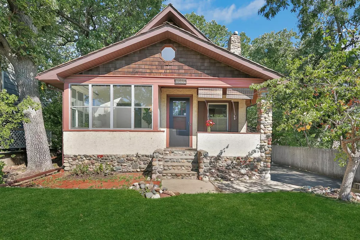 Edina, MN 55424,4000 Sunnyside RD