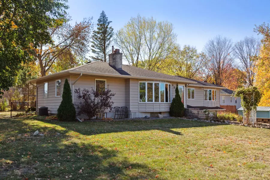 409 Oak AVE E, Delano, MN 55328