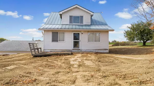 W2801 230th AVE, Maiden Rock, WI 54750