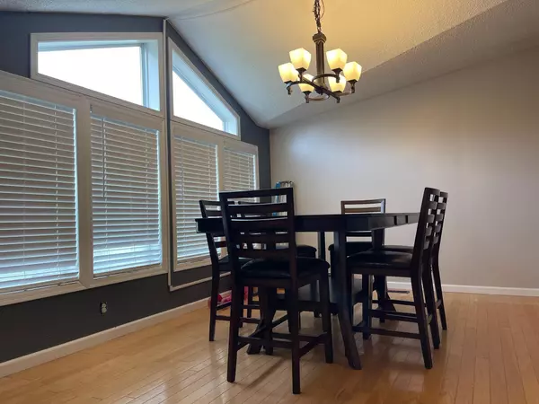 International Falls, MN 56649,1928 4th AVE W