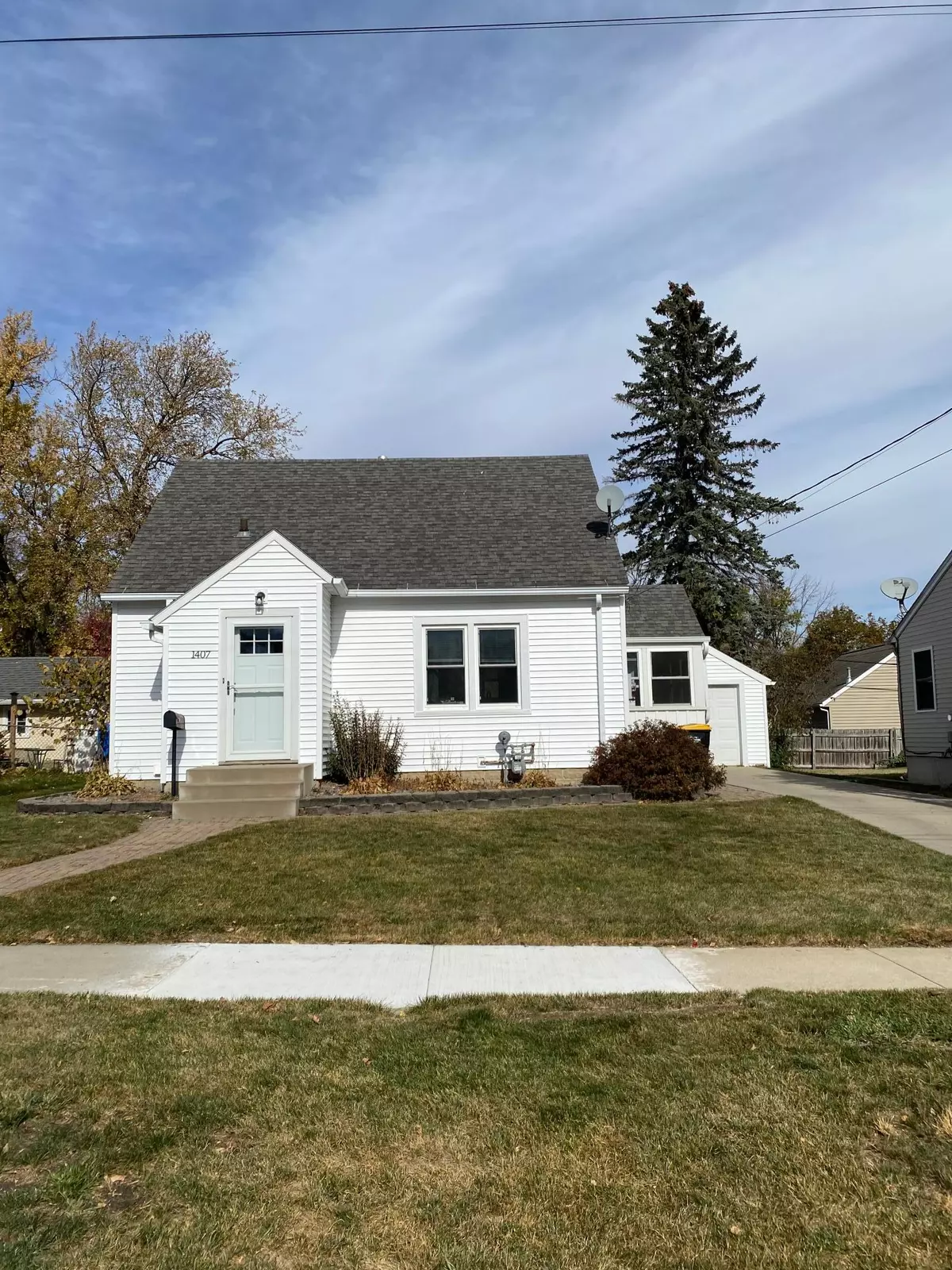 Rochester, MN 55906,1407 3rd ST NE