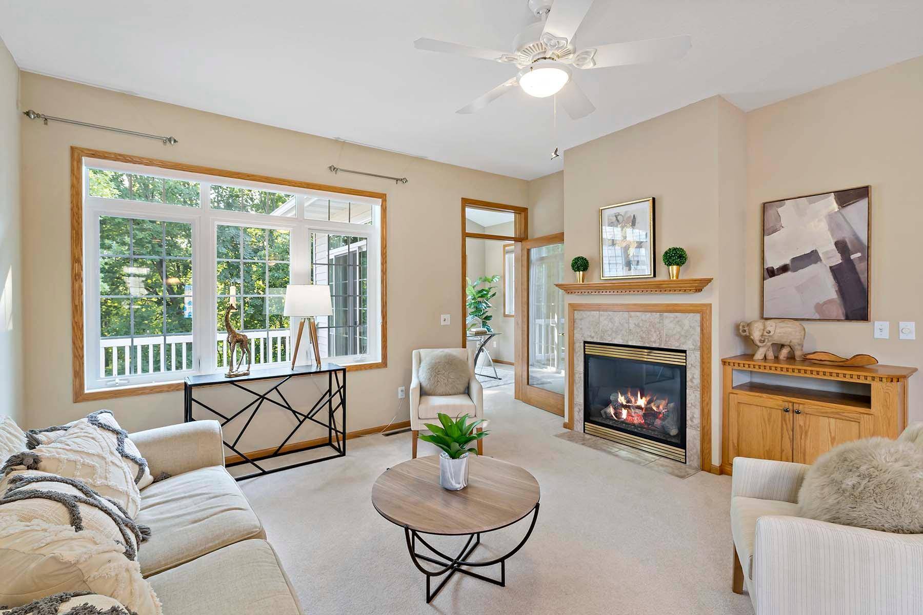 9559 Xenium LN N, Maple Grove, MN 55369