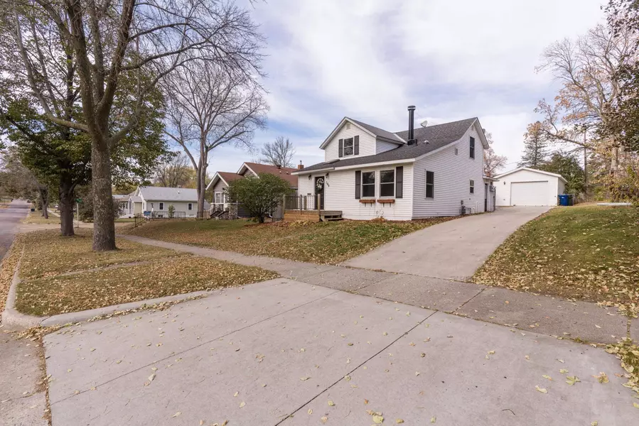 105 E Beech AVE, Fergus Falls, MN 56537