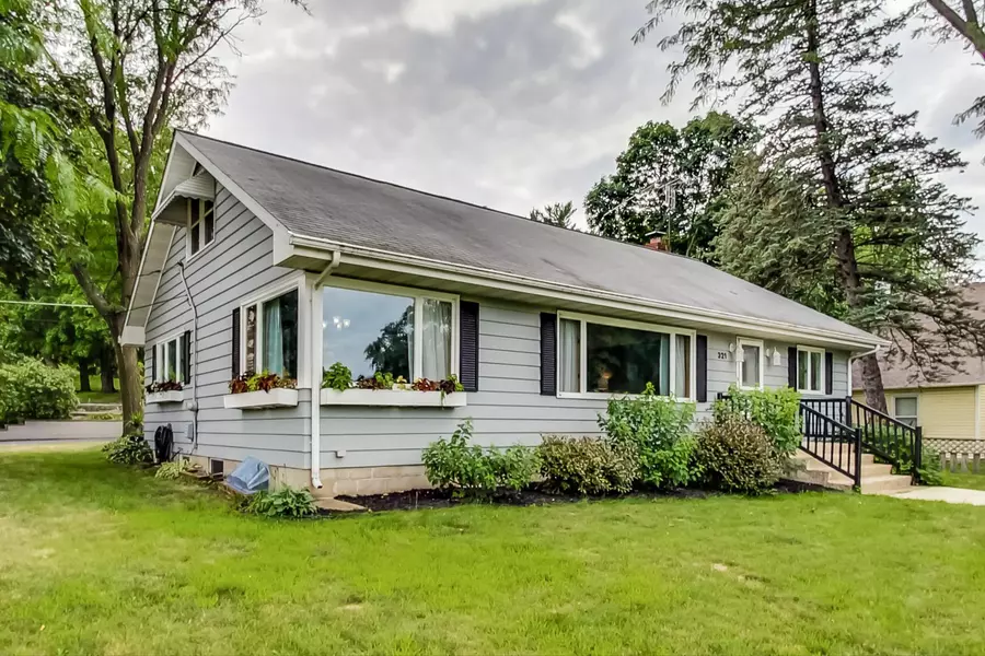 321 State ST E, Cannon Falls, MN 55009