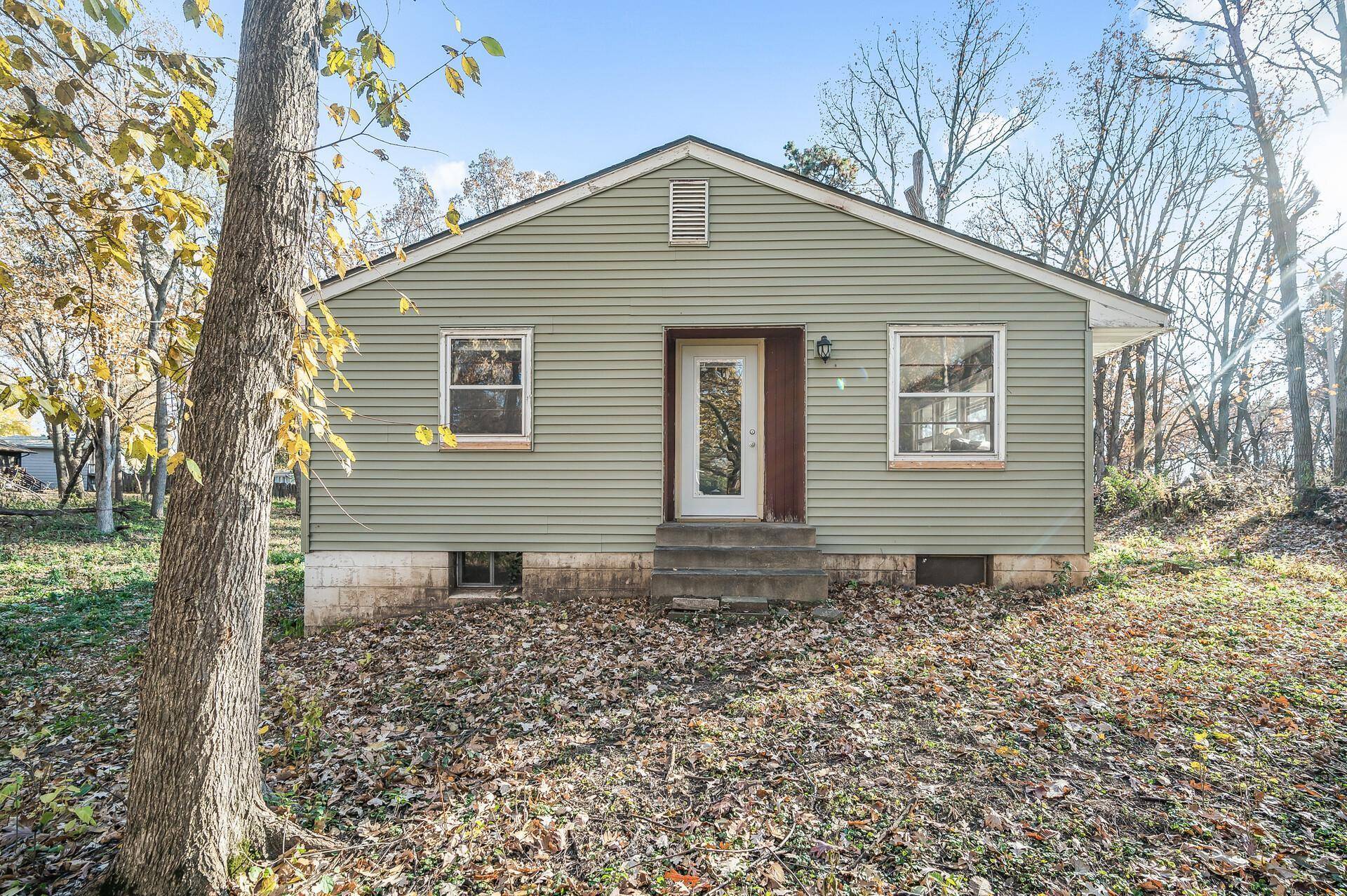 824 Gabriel RD, Saint Paul, MN 55119