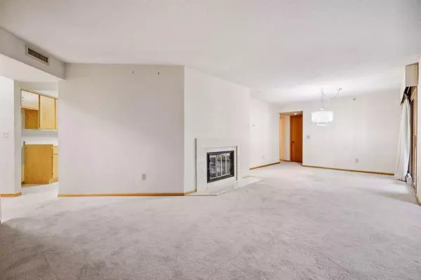 Minnetonka, MN 55345,14401 Atrium WAY #122