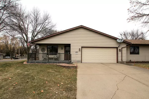 1601 9th ST E, Glencoe, MN 55336