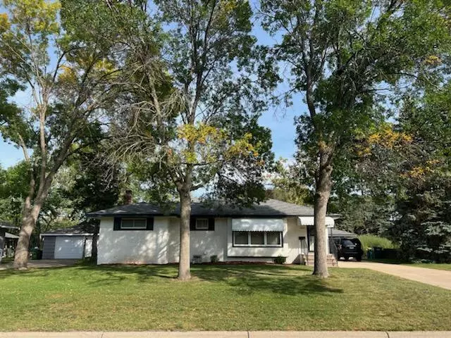 Brooklyn Center, MN 55429,6912 Quail AVE N