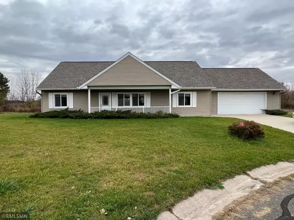 239 Coves CT, Amery, WI 54001