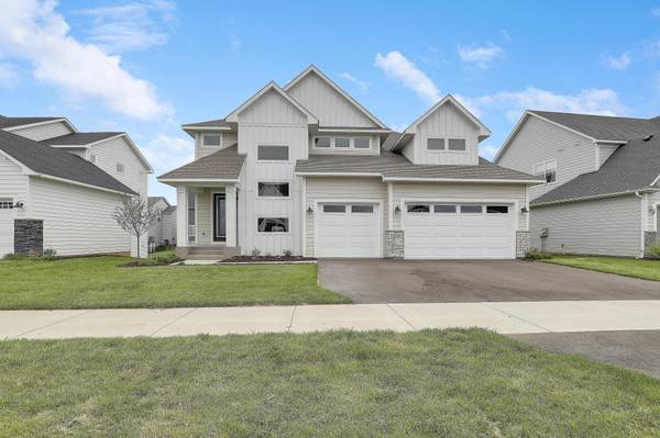 10136 Arrowwood TRL,  Woodbury,  MN 55129