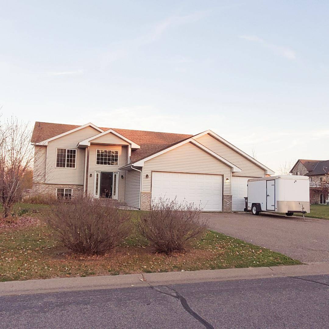 805 Marsh View AVE, Braham, MN 55006