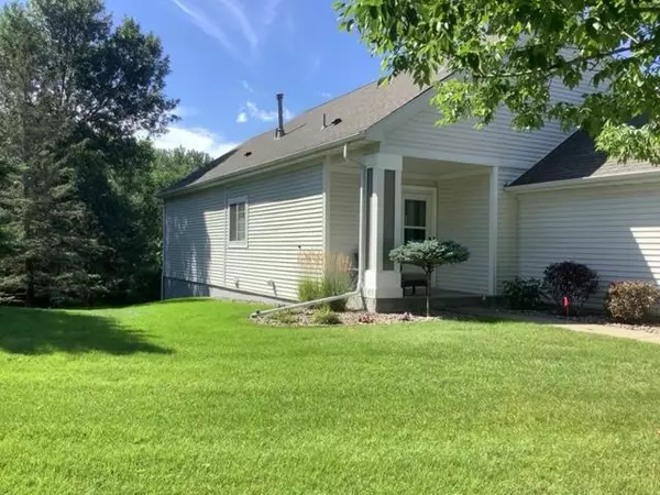 Inver Grove Heights, MN 55076,8886 Compton LN