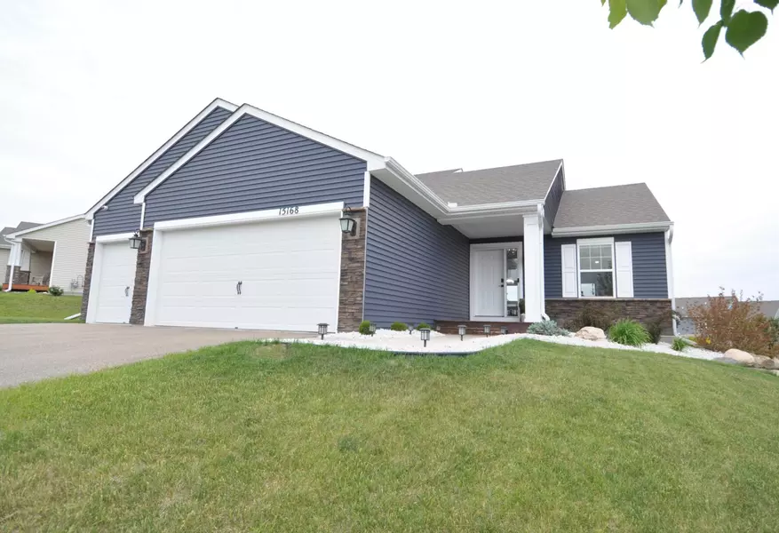 15168 Emory CIR, Apple Valley, MN 55124