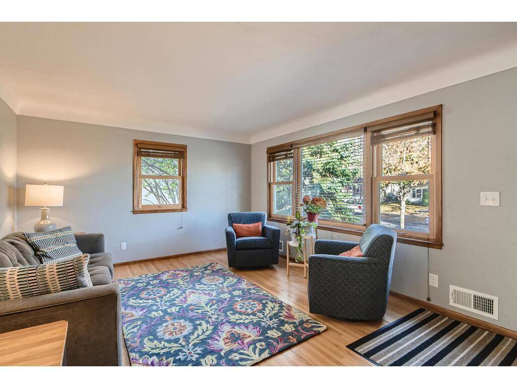Saint Paul, MN 55108,1575 Chelsea ST