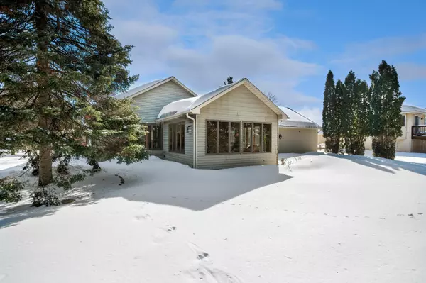 Mahtomedi, MN 55115,346 Jesse James LN