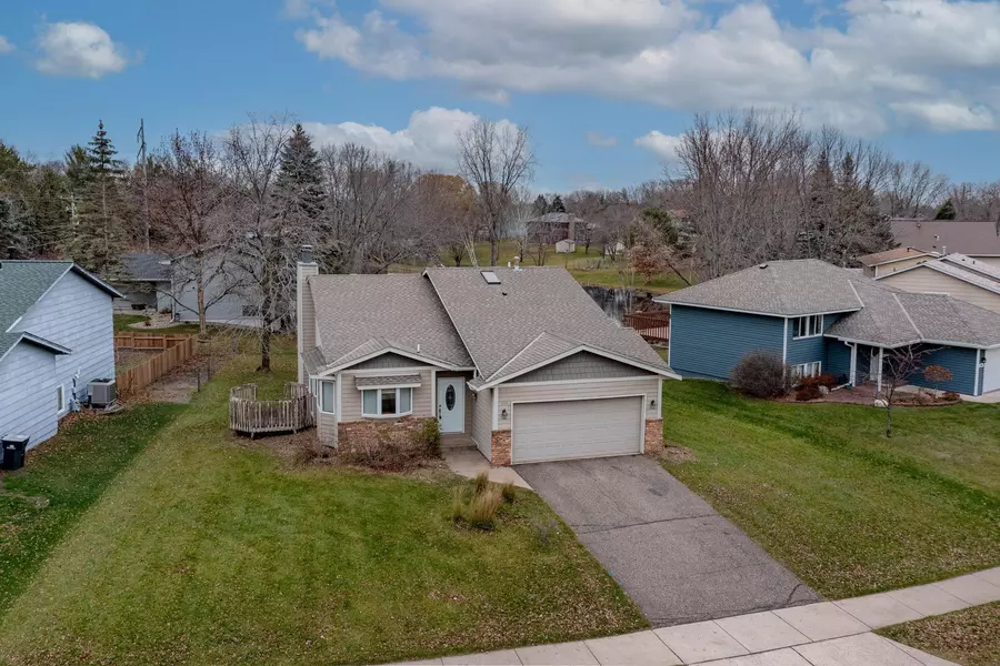 365 Oakwood DR, Shoreview, MN 55126