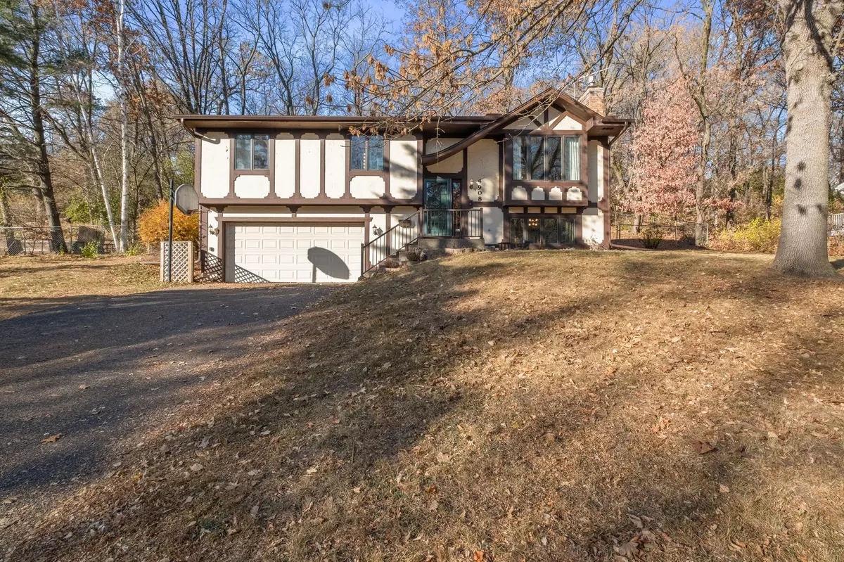 Minnetonka, MN 55343,4908 Winterset DR