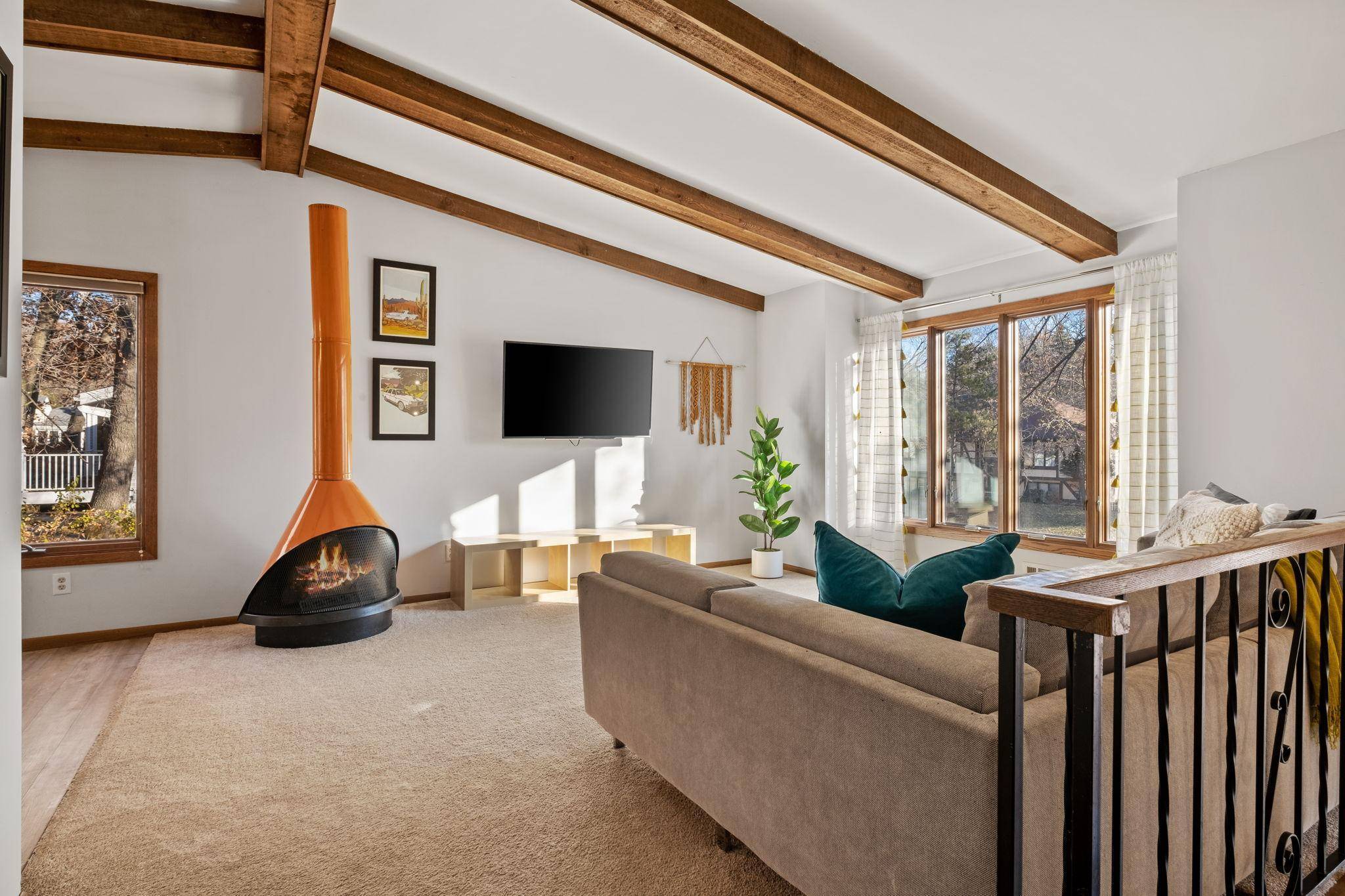 Minnetonka, MN 55343,4908 Winterset DR