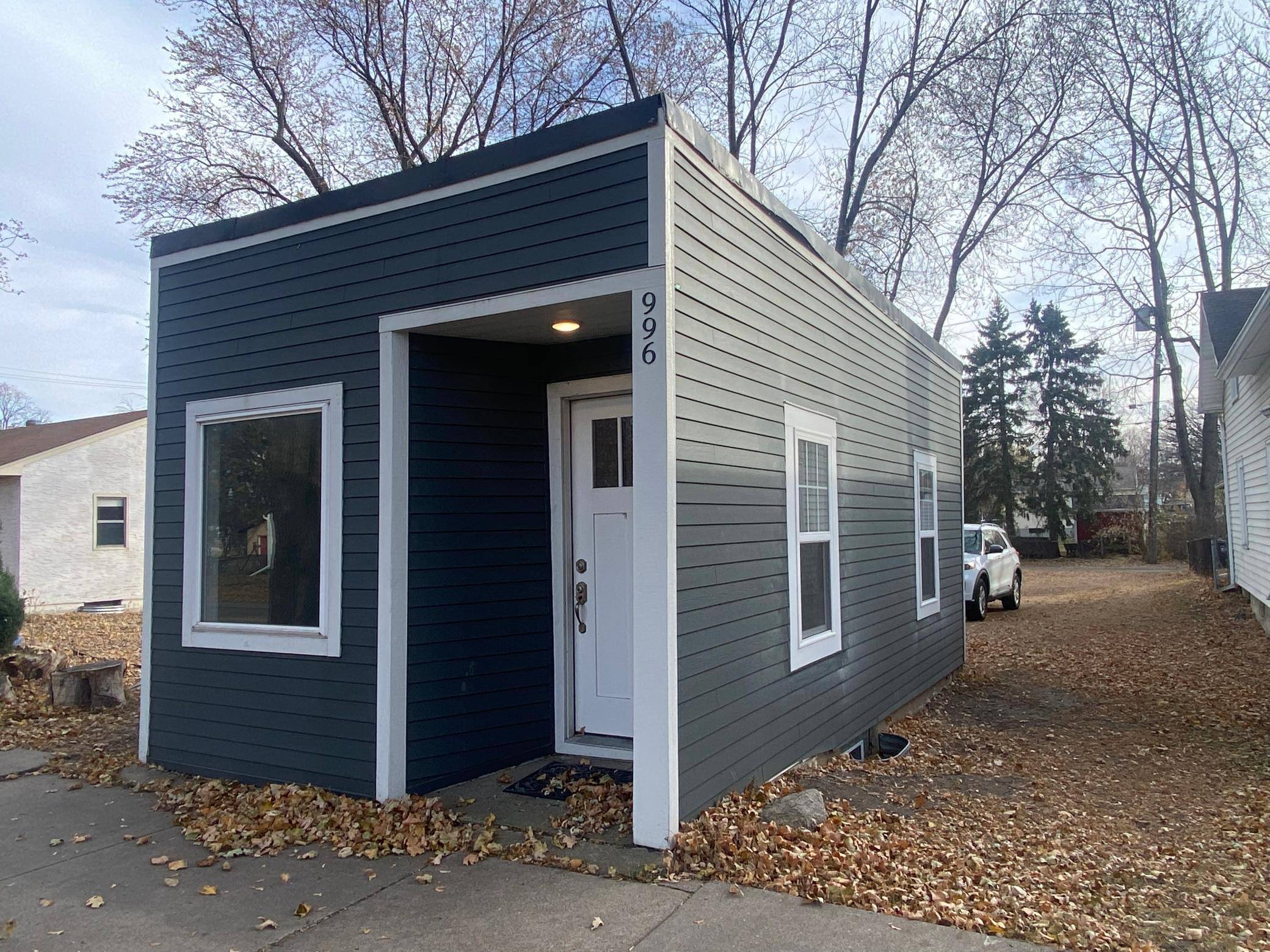 996 Front AVE, Saint Paul, MN 55103