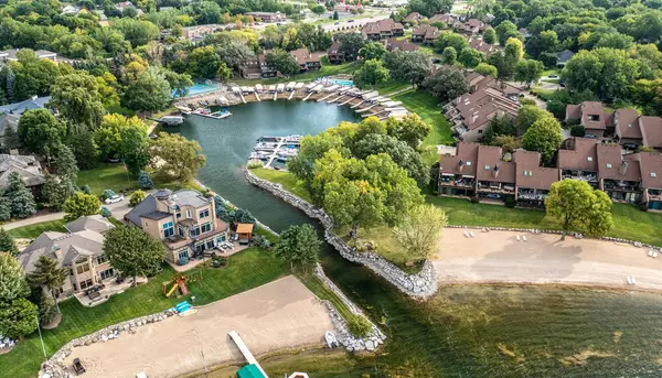 Prior Lake, MN 55372,6520 Harbor View CIR NE