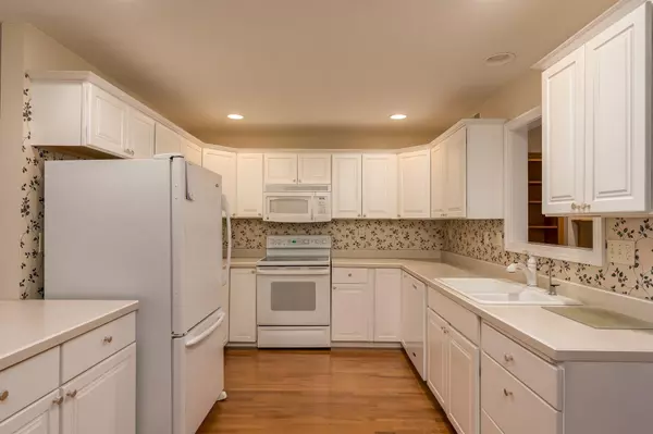 Mankato, MN 56001,117 Shiloh CT