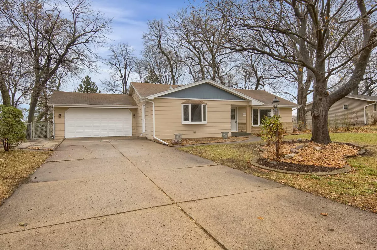 Burnsville, MN 55337,3208 Highland DR