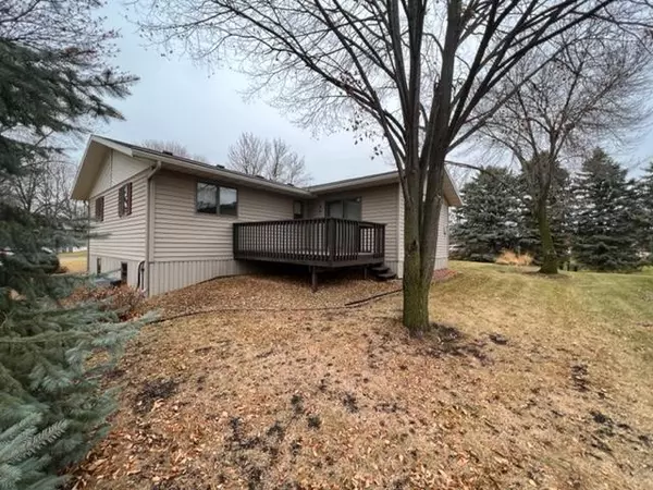 Redwood Falls, MN 56283,701 Veda DR