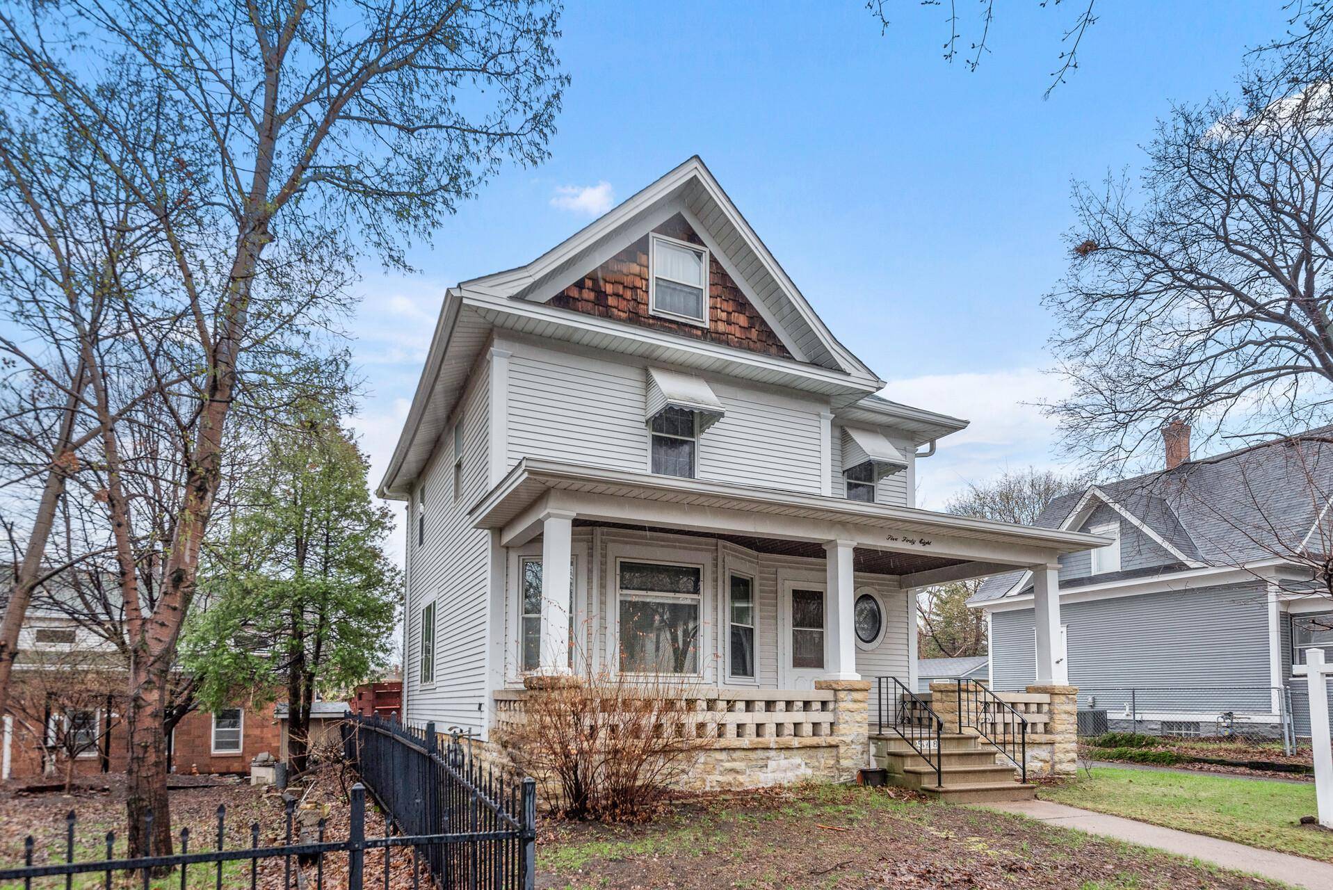 548 Hall AVE, Saint Paul, MN 55107