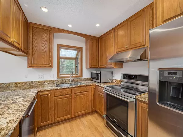 Eagan, MN 55123,1386 Lakeside CIR