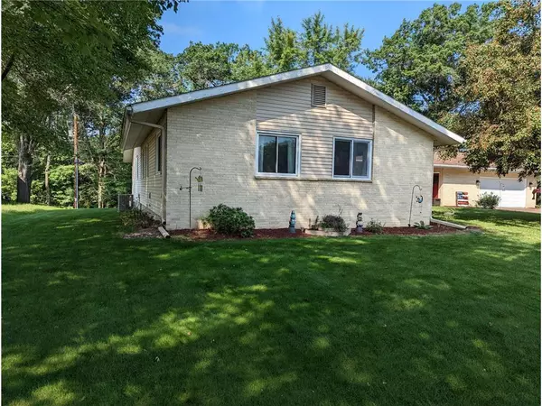 Menomonie, WI 54751,1113 River Heights RD