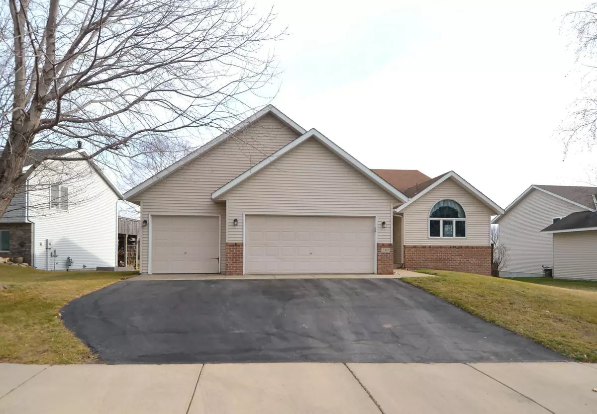 Faribault, MN 55021,2317 Hulett AVE