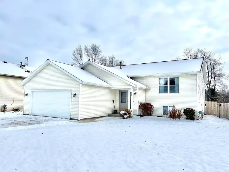 812 3rd AVE NE, Byron, MN 55920