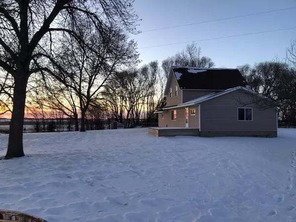 1850 100th ST SW, Appleton, MN 56208