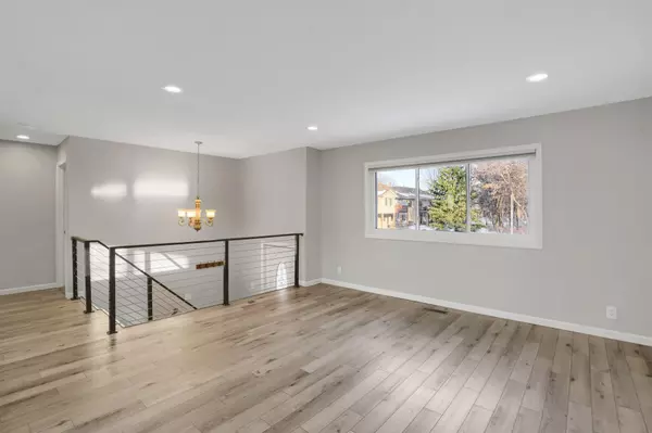 Maple Grove, MN 55369,7361 Pineview LN N