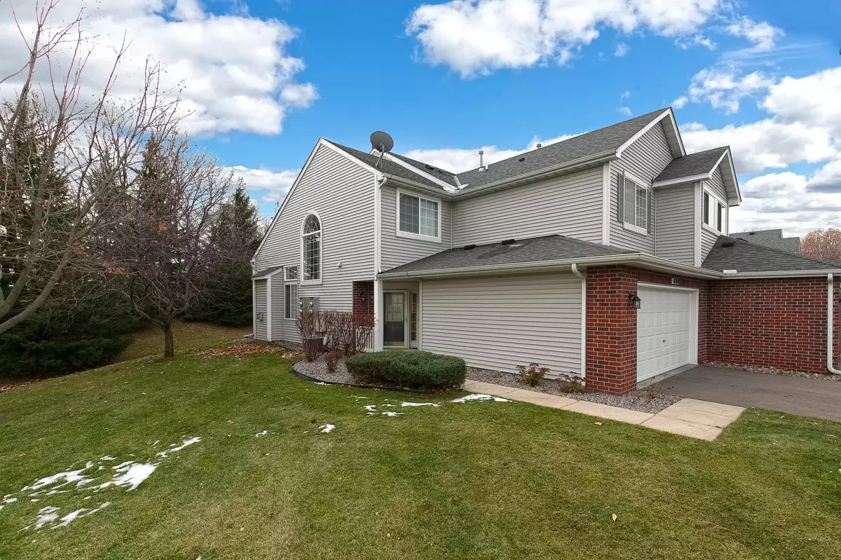 Eagan, MN 55122,4184 Running Brook RD #2301