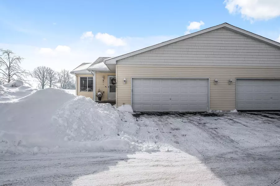 816 Ivy Ridge LN, Buffalo, MN 55313