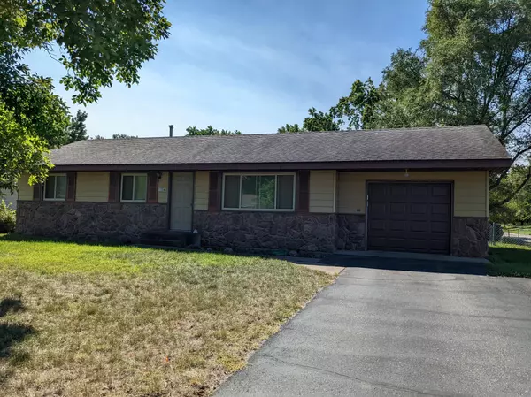 156 103rd AVE NW, Coon Rapids, MN 55448