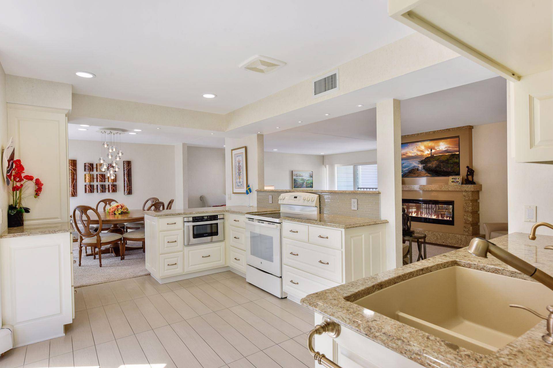Excelsior, MN 55331,603 Lake ST #206