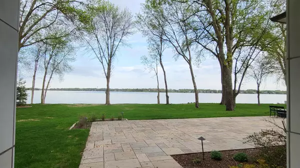 Orono, MN 55391,3017 North Shore DR