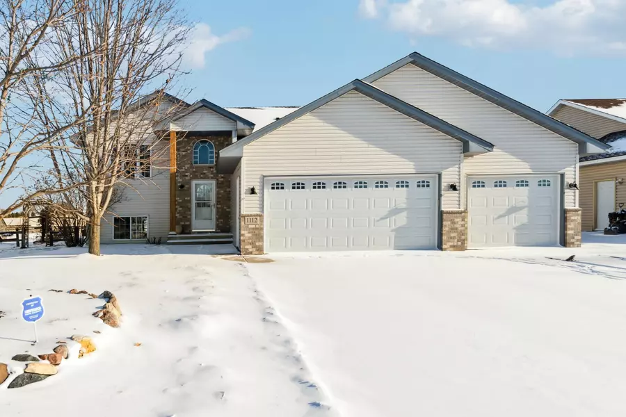 1112 Bison XING, Buffalo, MN 55313