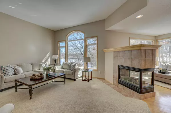 Eagan, MN 55123,4544 Majestic Oaks PL