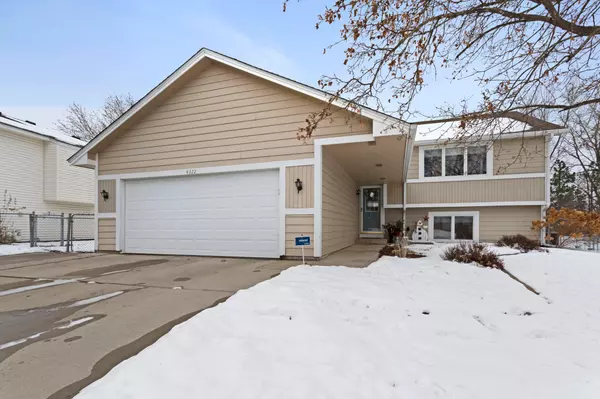 4322 Fox Ridge RD, Eagan, MN 55122