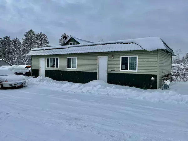 1017 Division ST, Deer River, MN 56636