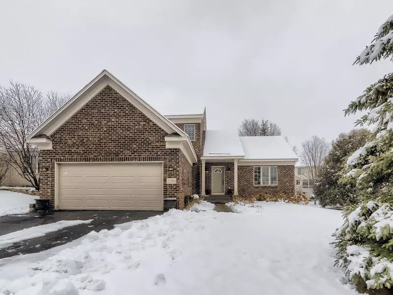 2216 White Pine CT, Hudson, WI 54016