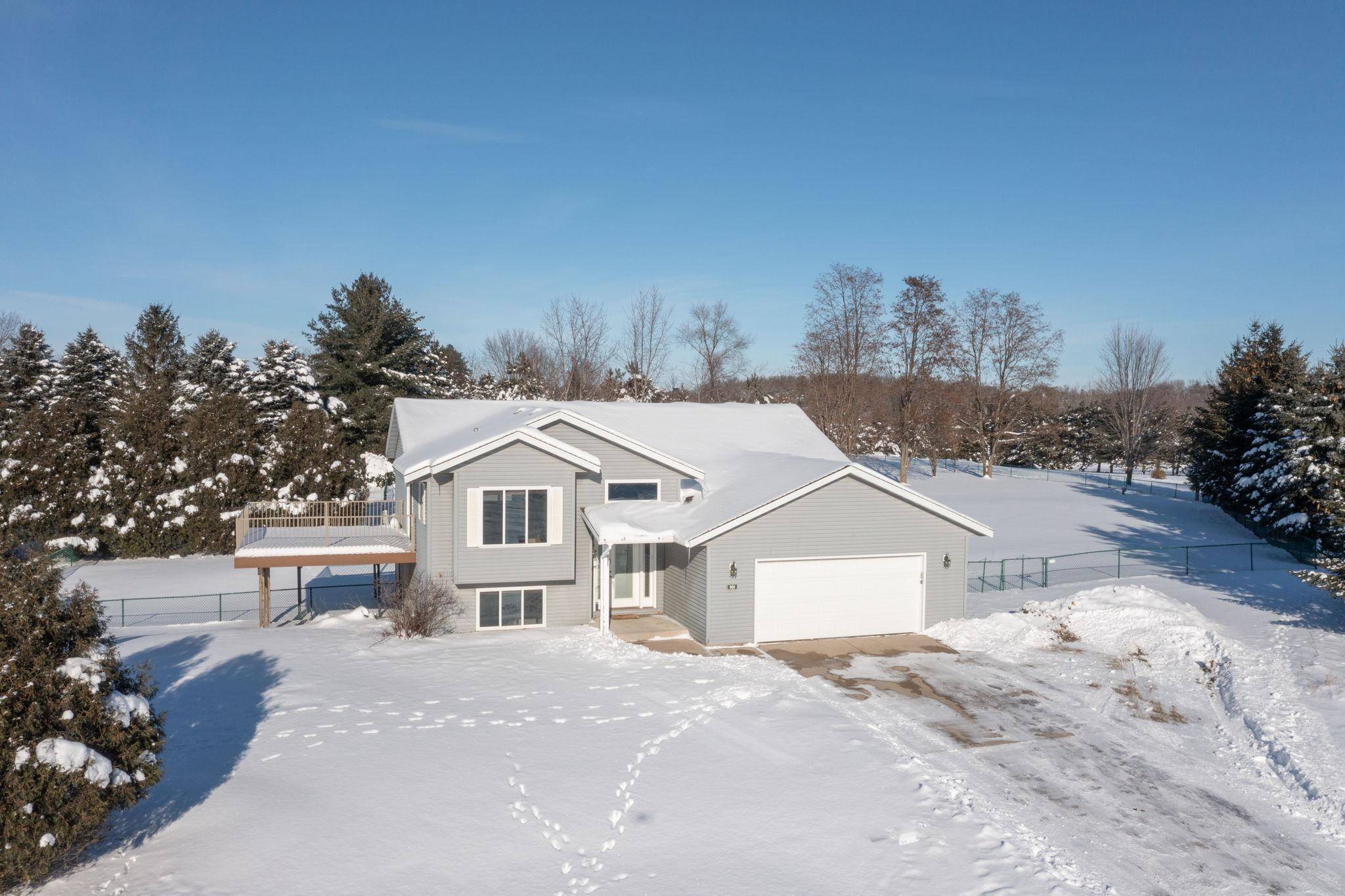 960 Lone Oak LN SW, Oronoco, MN 55960