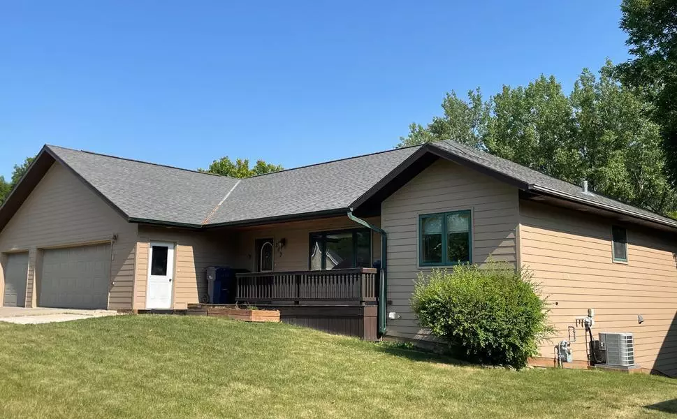 203 E Hillside AVE, Fergus Falls, MN 56537