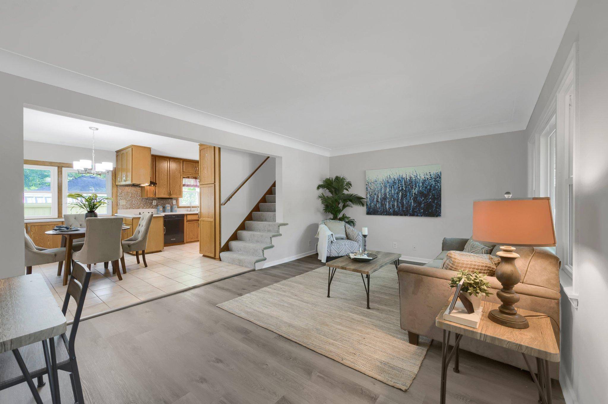 Minnetonka, MN 55391,17323 Bay CIR